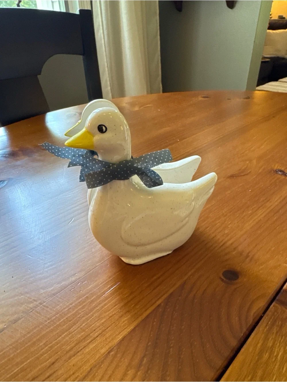 VTG Ceramic Goose Napkin Holder with Polka Dot Bow - White & Yellow